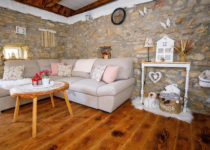 Amazing In בית נופש Puljane